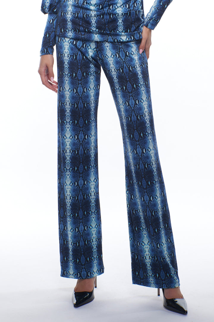 Leslie Signature Wide Leg Pants