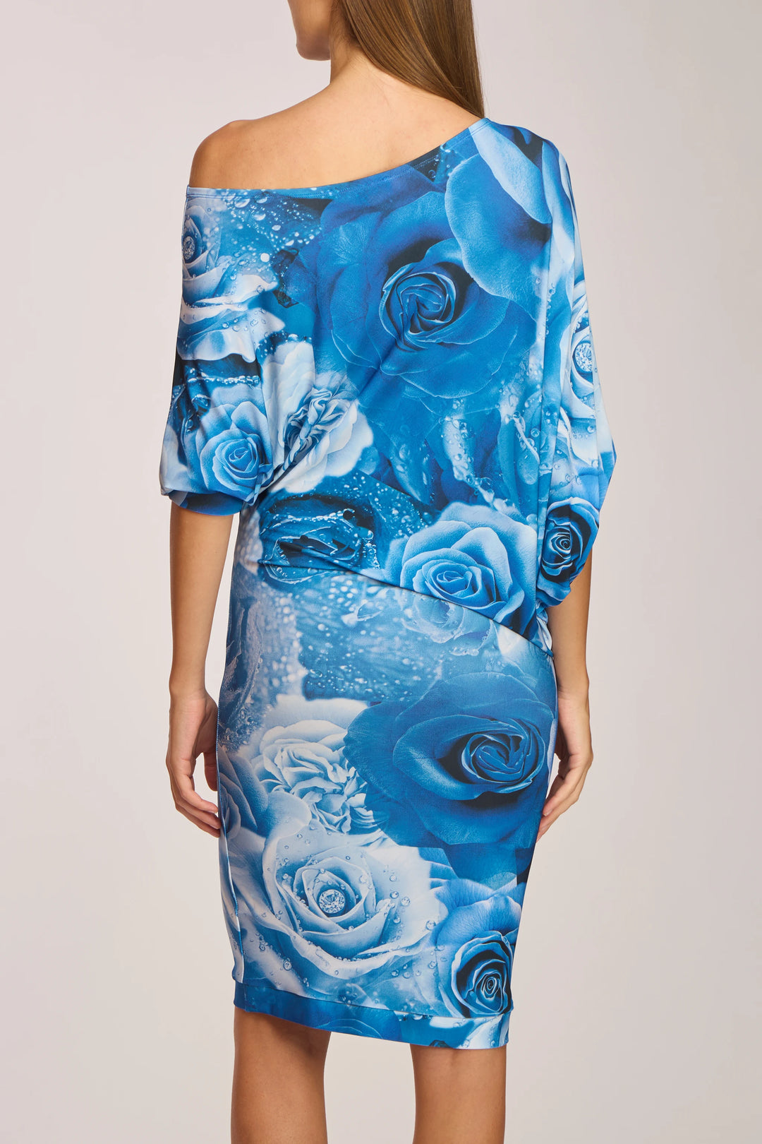 Mirtha Dress Porto Print close up back fit and fabric detail